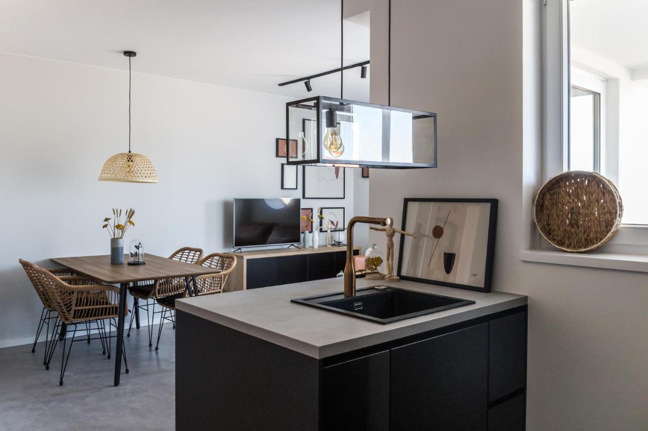 O'Live Residence - Designer Suites บาร์บินเย ภายนอก รูปภาพ