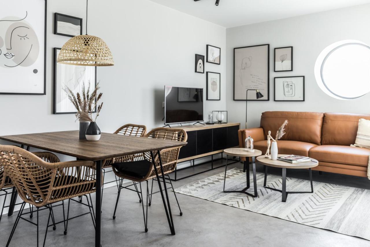 O'Live Residence - Designer Suites บาร์บินเย ภายนอก รูปภาพ